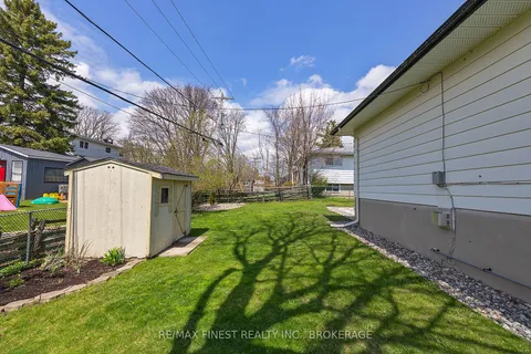 1039 Hudson Drive, Kingston, ON K7M 5K5