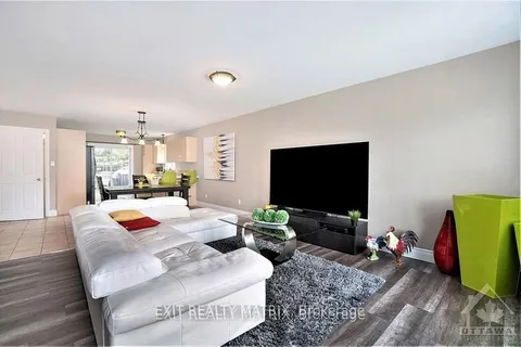 6 Telegraph Crescent, Alfred and Plantagenet, ON K0B 1A0