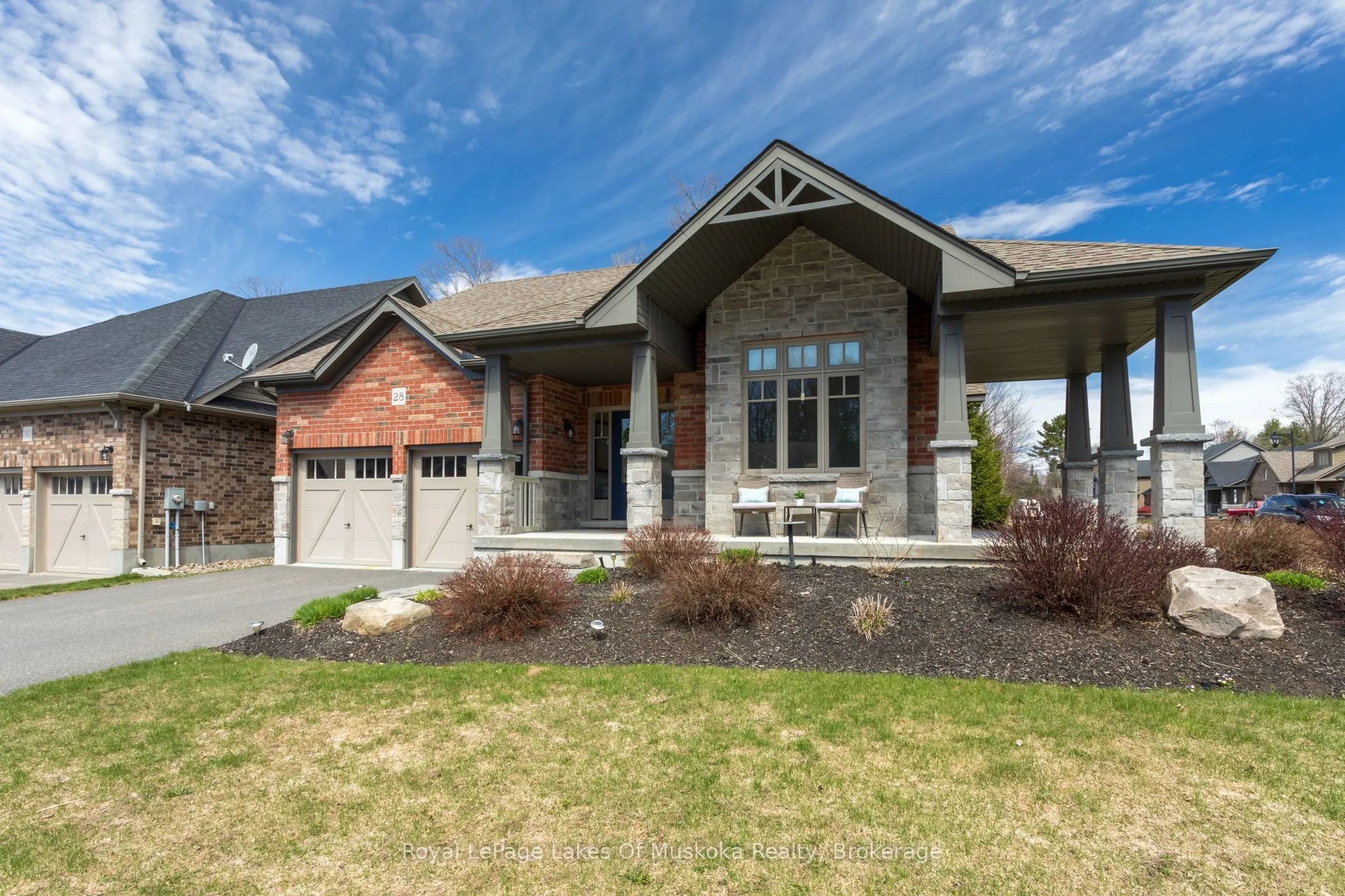 28 Prestwick Drive, Huntsville, ON P1H 0C2