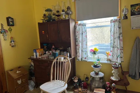112 Queen Street, Burk's Falls, ON P0A 1C0