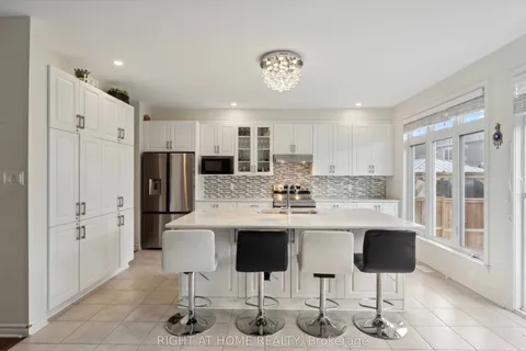 1868 Maple Grove Road, Stittsville - Munster - Richmond, ON K2S 0W3