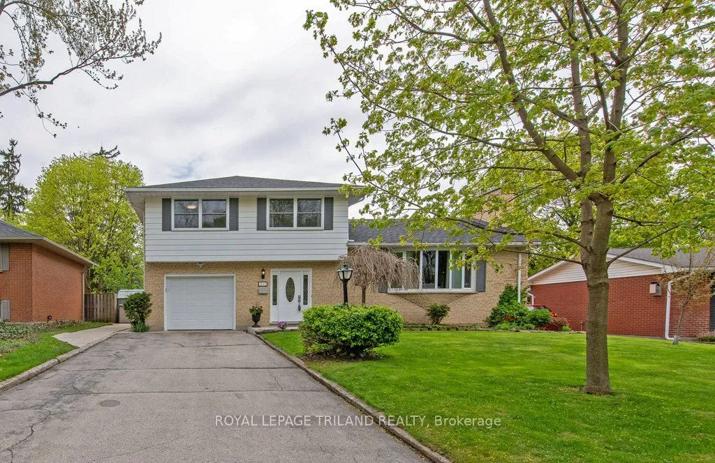 1546 Glengarry Avenue, London North, ON N5X 1R5
