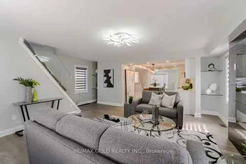 108 Jacobson Avenue, St. Catharines, ON L2T 3A3
