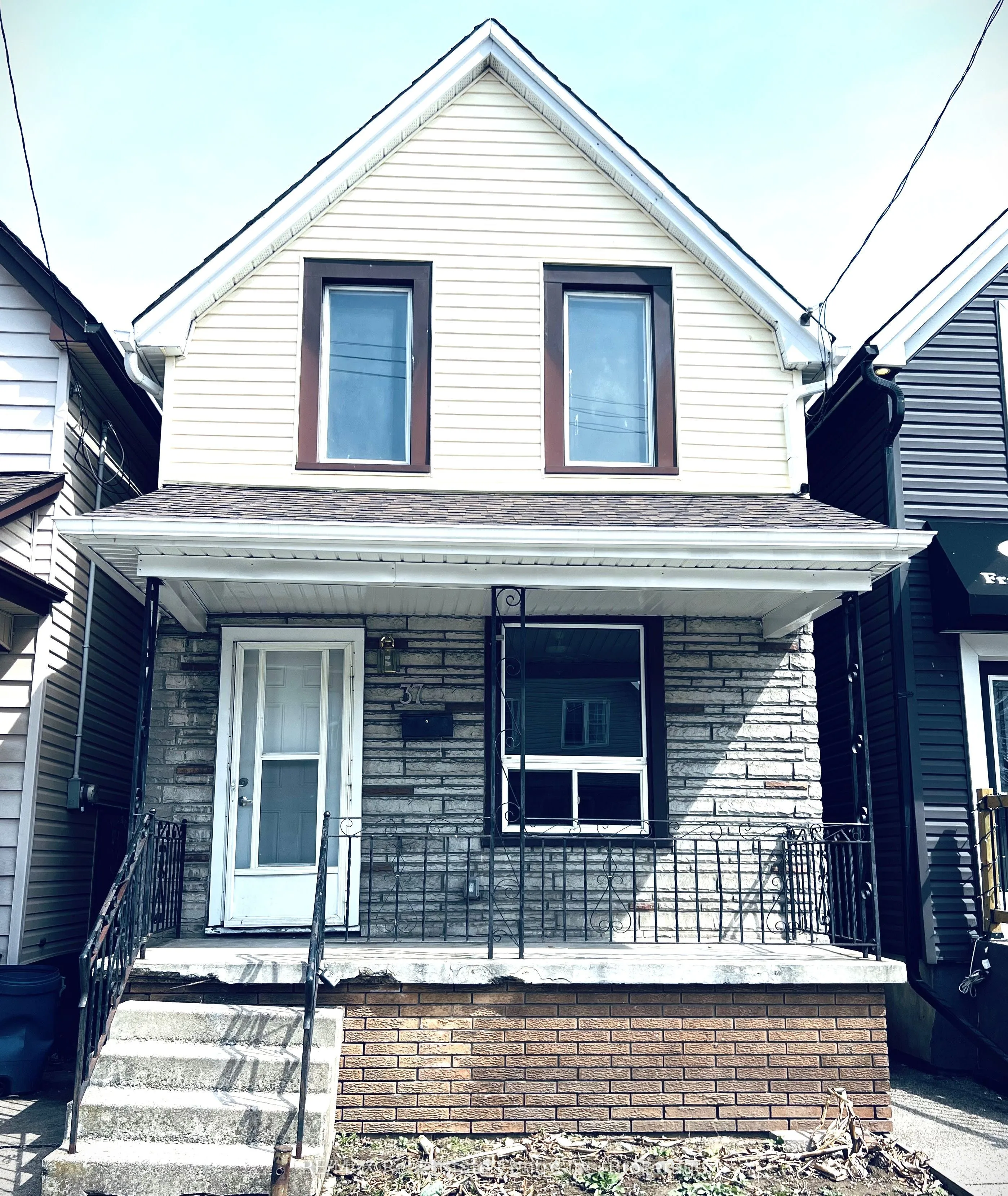 37 Francis Street, Hamilton, ON L8L 3T9
