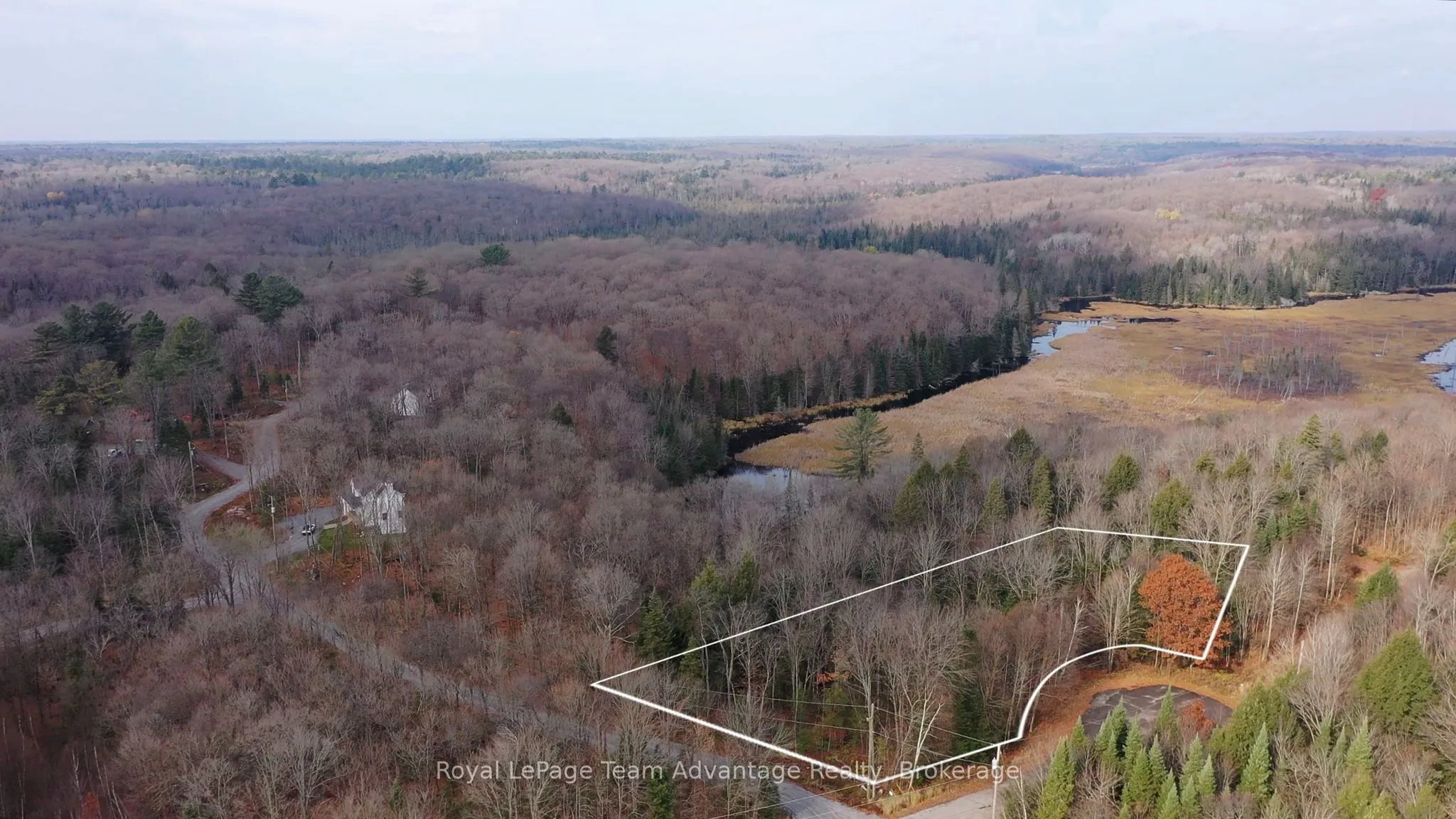 181 Clarkes Lane, Huntsville, ON P0B 1M0