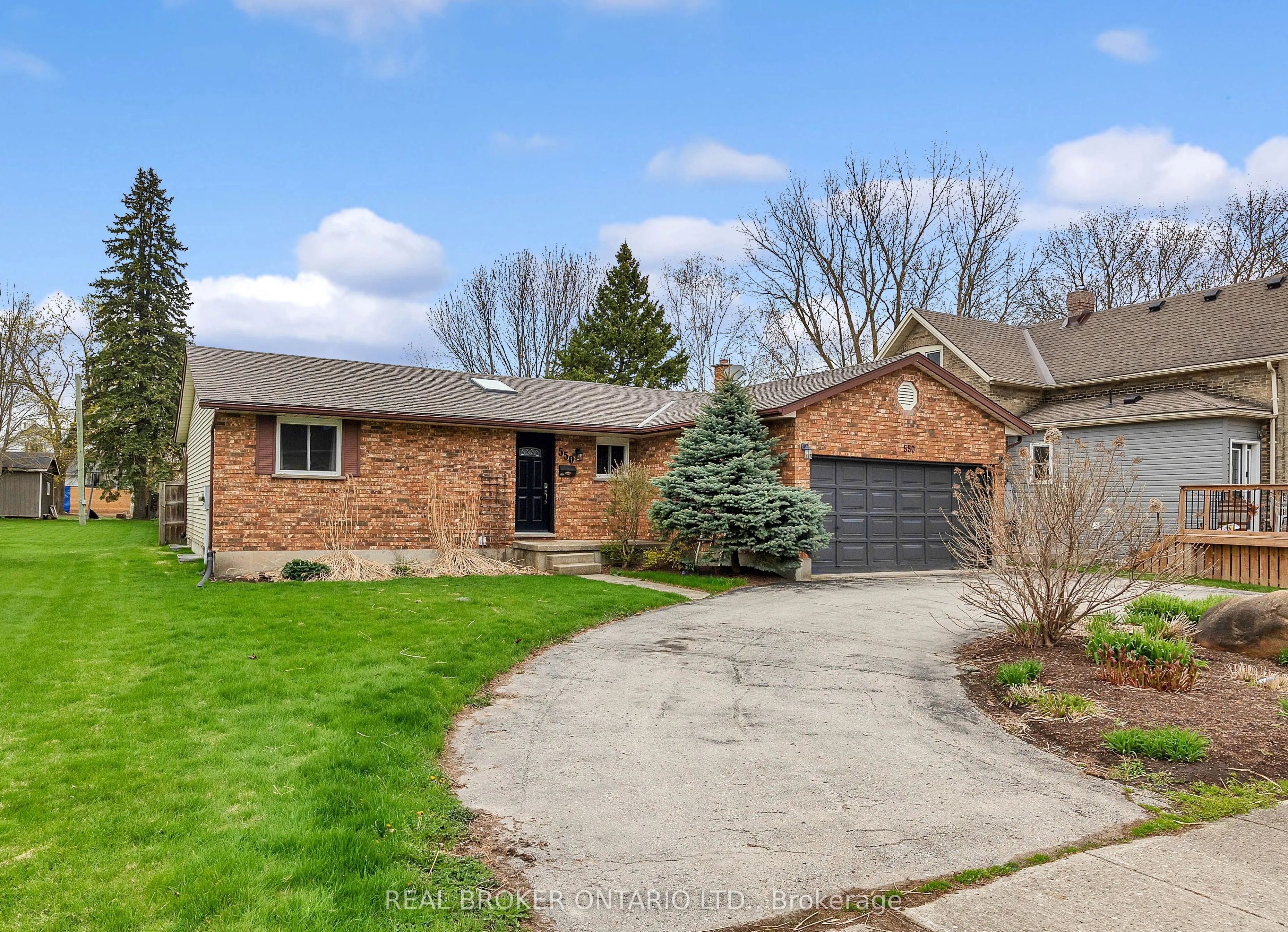 550 Raglan Street, Minto, ON N0G 2P0