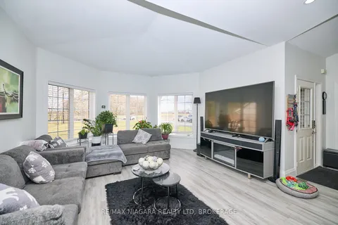 637 Carl Road, Welland, ON L0S 1K0