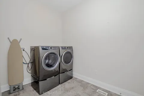 169 Springside Crescent, Blue Mountains, ON L9Y 5L3