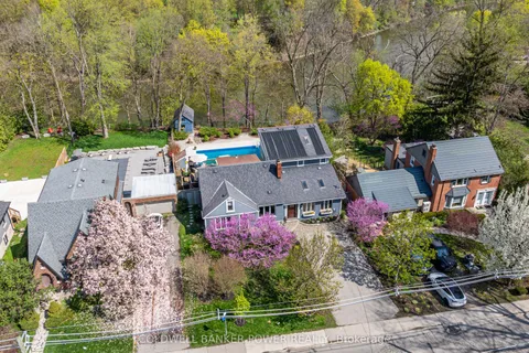 84 Grand Avenue, London South, ON N6C 1L7