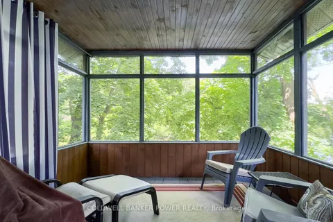 84 Grand Avenue, London South, ON N6C 1L7