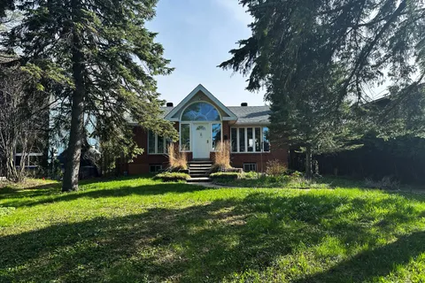 20 Nesbitt Street, ON K2H 8C6