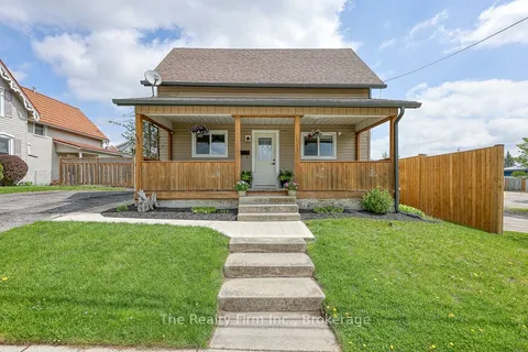 136 Bidwell Street, ON N4G 3V5