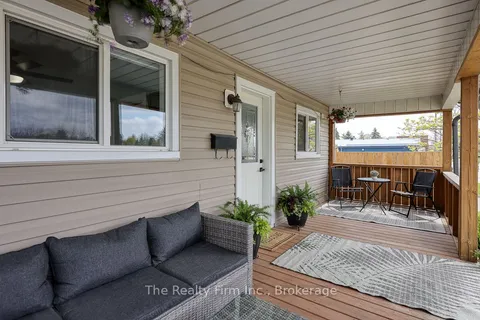 136 Bidwell Street, ON N4G 3V5
