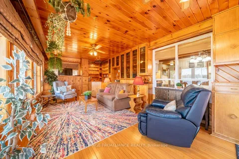 1063 Perry Road, Frontenac, ON K0H 1K0