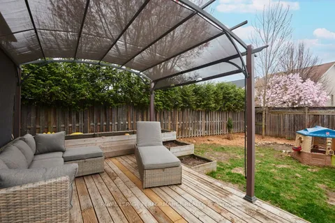 10 San Mateo Drive, Barrhaven, ON K2J 5B3