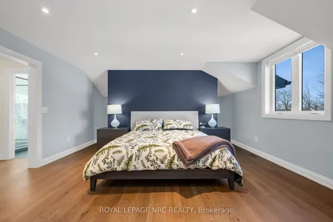 8 Hilda Street, Welland, ON L3C 0H3