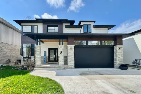 8 Hilda Street, Welland, ON L3C 0H3