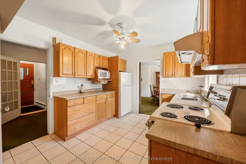 873 DUNLEVIE Avenue, McKellar Heights - Glabar Park and Area, ON K2A 2Z3