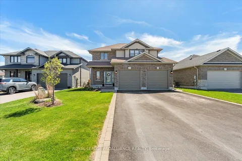 4 Trinity Court, Belleville, ON K8N 0E7