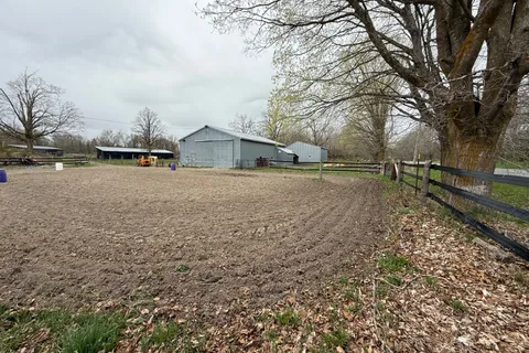 1116 Cross Road, Tyendinaga, ON K0K 2Y0