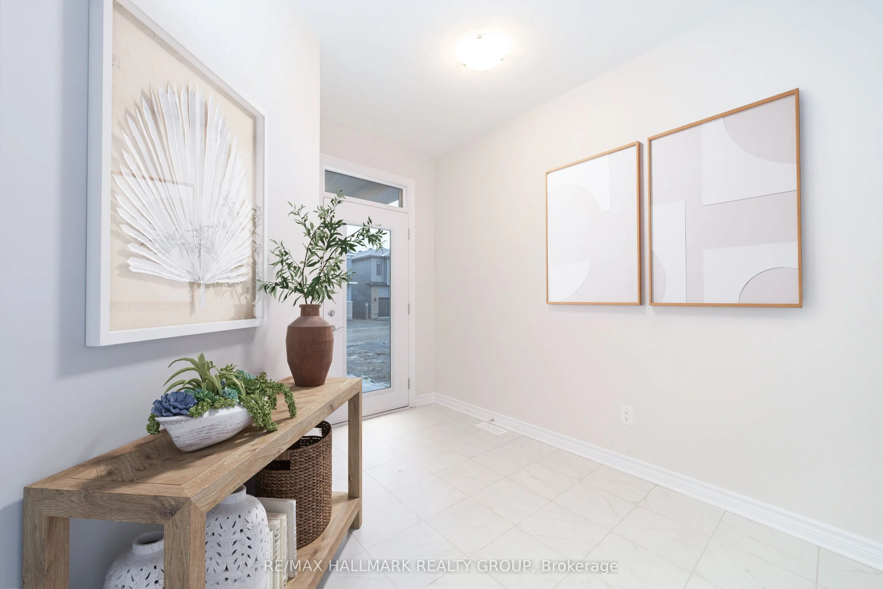 593 Enclave Lane, Clarence-Rockland, ON K4K 0M8