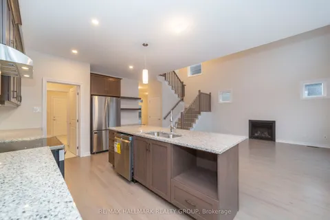 593 Enclave Lane, Clarence-Rockland, ON K4K 0M8