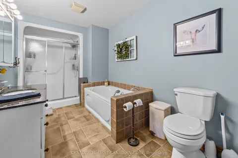 5291 Mount Carmel Drive, North Middlesex, ON N0M 2J0