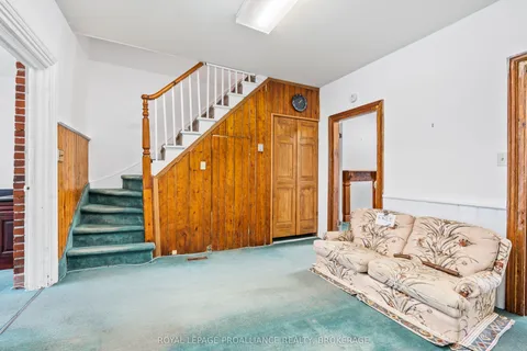 272 Wellington Street, Kingston, ON K7K 2Z1