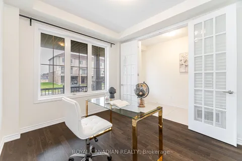 27 Bee Crescent, Brantford, ON N3T 0V7