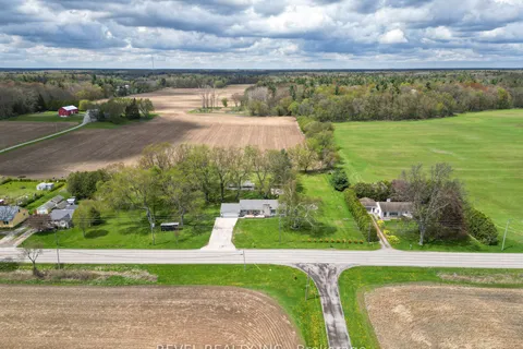 1039 St. John's Road, Norfolk, ON N3Y 4K1