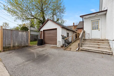 362 CARLTON Street, St. Catharines, ON L2M 4W5