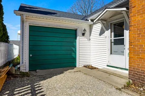 32 Drummond Street, Perth, ON K7H 1E9