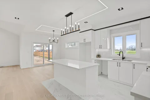 7 Bounty Avenue, Thorold, ON L2V 0H4