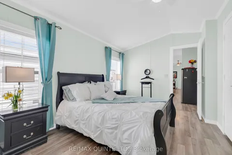 311 Dundas Street, Quinte West, ON K8V 1M1