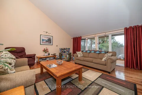 34224 Highway 17 Highway, Deep River, ON K0J 1P0