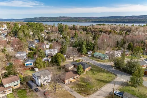 101 Birch Street, Deep River, ON K0J 1P0