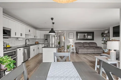 128 Marcy Crescent, Cambridge, ON N3C 4H6
