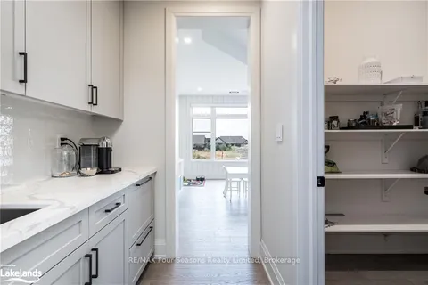132 Dorothy Drive, Blue Mountains, ON N0H 2P0