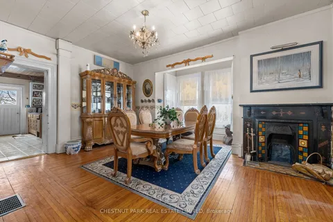 12 Maple Avenue, Prince Edward County, ON K0K 2T0