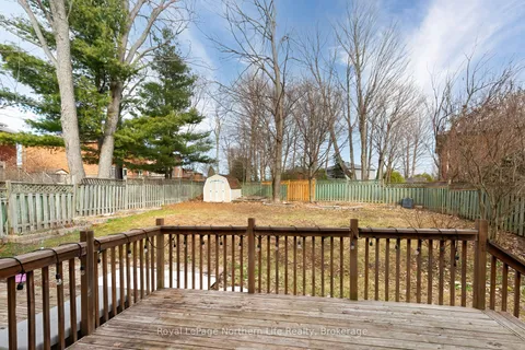 3 Canterbury Crescent, North Bay, ON P1C 1K6
