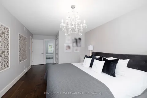 311 Ambleside Drive, London North, ON N6G 4V8