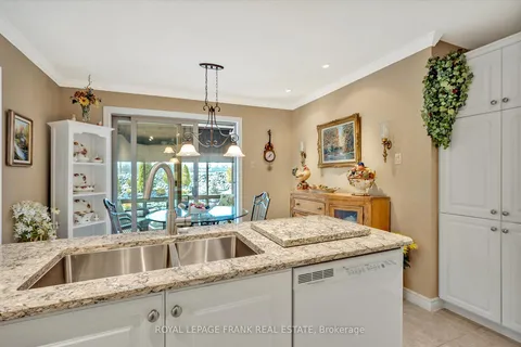 42 Huntingwood Crescent, Kawartha Lakes, ON K0M 1A0