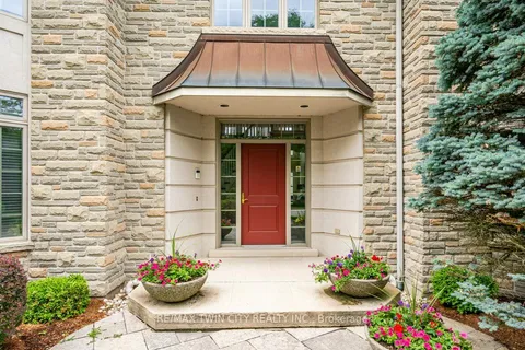 338 RIVER OAK Place, ON N2K 3N8