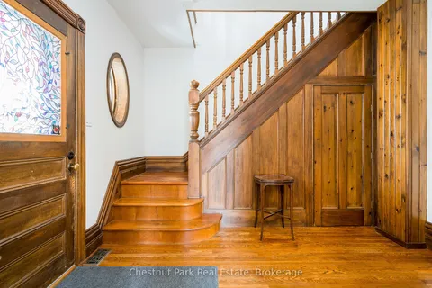 56 Napier Street, Blue Mountains, ON N0H 2P0