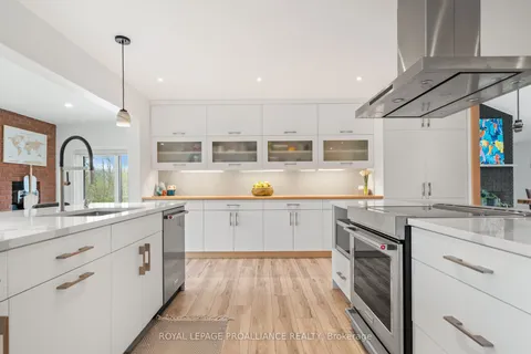 135 Hiscock Shores Road, Prince Edward County, ON K0K 1L0