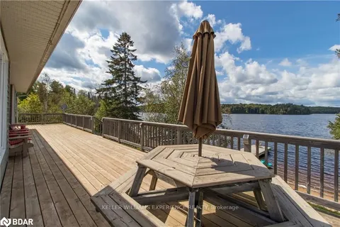 106 Johnston Road, Magnetawan, ON P0A 1P0