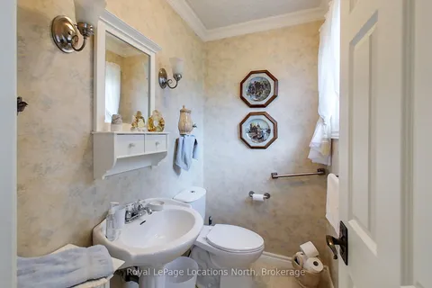 256 Union Street, Meaford, ON N4L 1E7