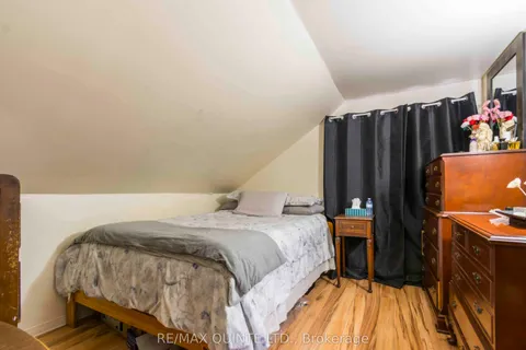 20 Mccann Street, Quinte West, ON K8V 1W1