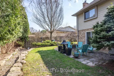 124 Robinson Lane, London North, ON N5X 3V4