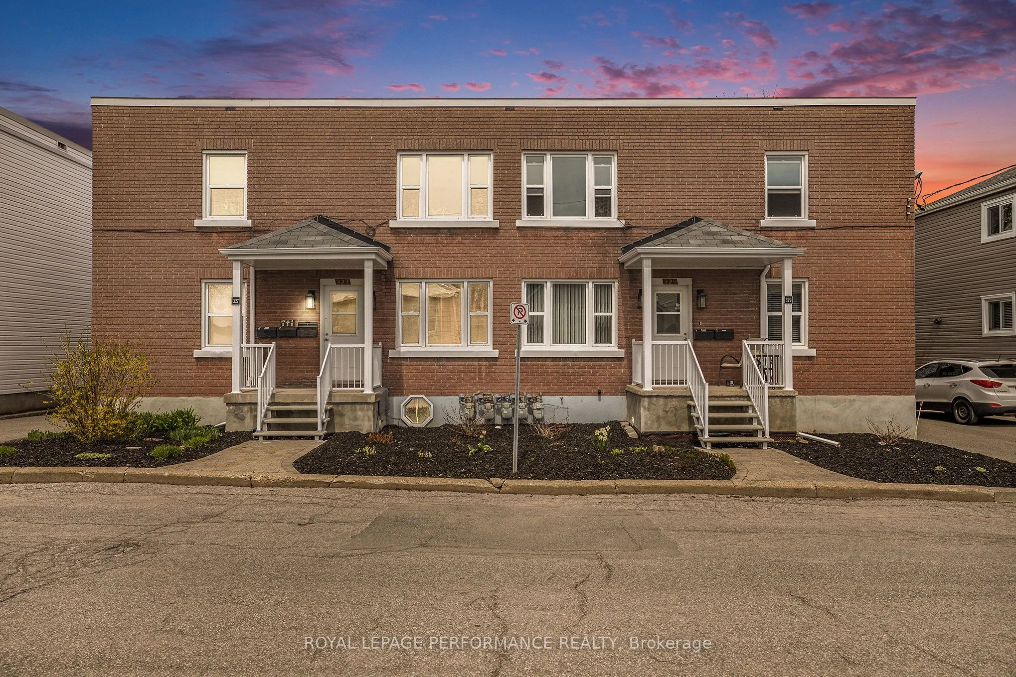 327-329 Shakespeare Street, ON K1L 5M1